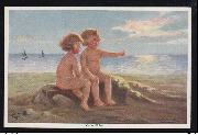 Deux enfant assis nus sur un rocher sur une plage