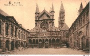 Tournai. Cathédrale - Place de l'Evêché