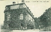 Ternath Vue devant du Château de la Morette 