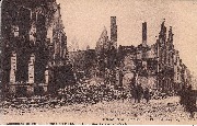 Campagne de 1914. Ruines d'Ypres. Marché Bas et Musée