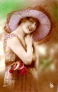 Portrait femme début 20ème au chapeau rose 