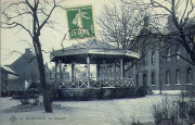 Qui�vrain. Le kiosque