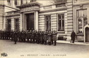 BRUXELLES. Palais du Roi - La relève de garde