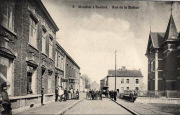 Moustier-sur-Sambre. Rue de la station