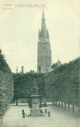 Bruges. Le Monument Simon Stévin (+1675) et la Tour de l'Eglise Notre-Dama
