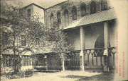 YPRES, -Le cloître de l'Abbaye St-Martin