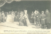 M le Bourgem Devos guidant la Comtesse de Flandre-Burgemeester Devos vergezelt de Gravin van Vlaanderen