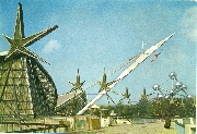 Bruxelles Expo 1958-La Passerelle avec le Pavillon de la France-De Loopbrug en het Frans Paviljoen...