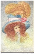 Femme au grand chapeau bleu orné de plumes d'autruche beiges