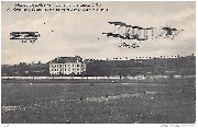 Mondorf-les-Bains. Semaine d'aviation 1910. Mr Chrstiaens (Belge) et Mr de Petrovsky (Russe) en plein vol