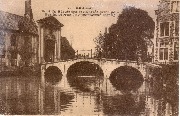 Bruges. Pont du Béguinage et l'Entrée principale / Begijnhofbrug en bijzonderste ingang