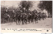 Le conflit européen en 1914. En Belgique - Dragons lanciers français sur la route