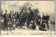 1914... Environs de Dixmude. Soldats belges de la Croix-Rouge et leur cuisine - Red Cross Belgian soldiers..