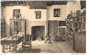 Vieux château. Salette; Studio bibliothèque (chambre XVe siècle)