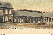 Abbaye d'Aulne. Cour de la Ferme abbatiale