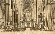Bruges. Intérieur de la Cathédrale ── Interior of the Cathedral