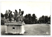 Parc de Mariemont Cour d'Honneur du Château de Charles de Lorraine Rodin Les Bourgeois de Calais 