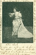 Femme assise au bouquet (autre 2)