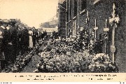 Tamines. Manifestation Patriotique du 25 mai 1919 à la mémoire des martyrs de Tamines  Tombes des victimes