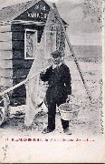 Blankenberghe. Un pêcheur de crevettes au filet