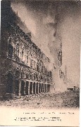 Campagne de 1914. Ruines d'Ypres. Incendie des Halles (22 novembre 1914)
