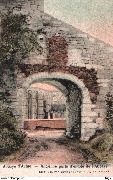 Abbaye d'Aulne. Ancienne porte d'entrée de l'Abbaye
